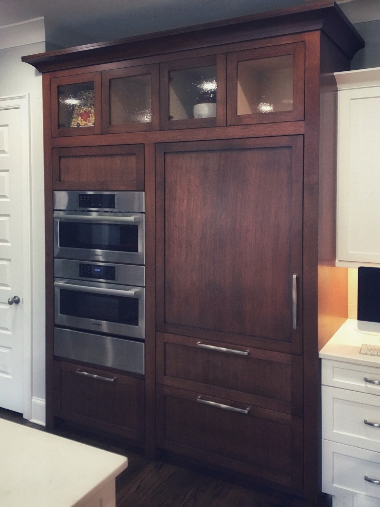 rift sawn white oak kitchen cabinet – Mekkelek Custom Woodwork & Cabinetry